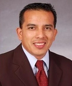 Rogelio Flores